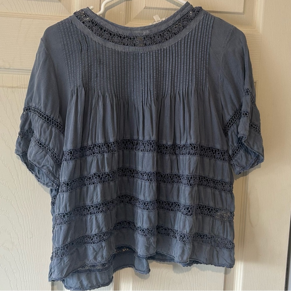 Aritzia top